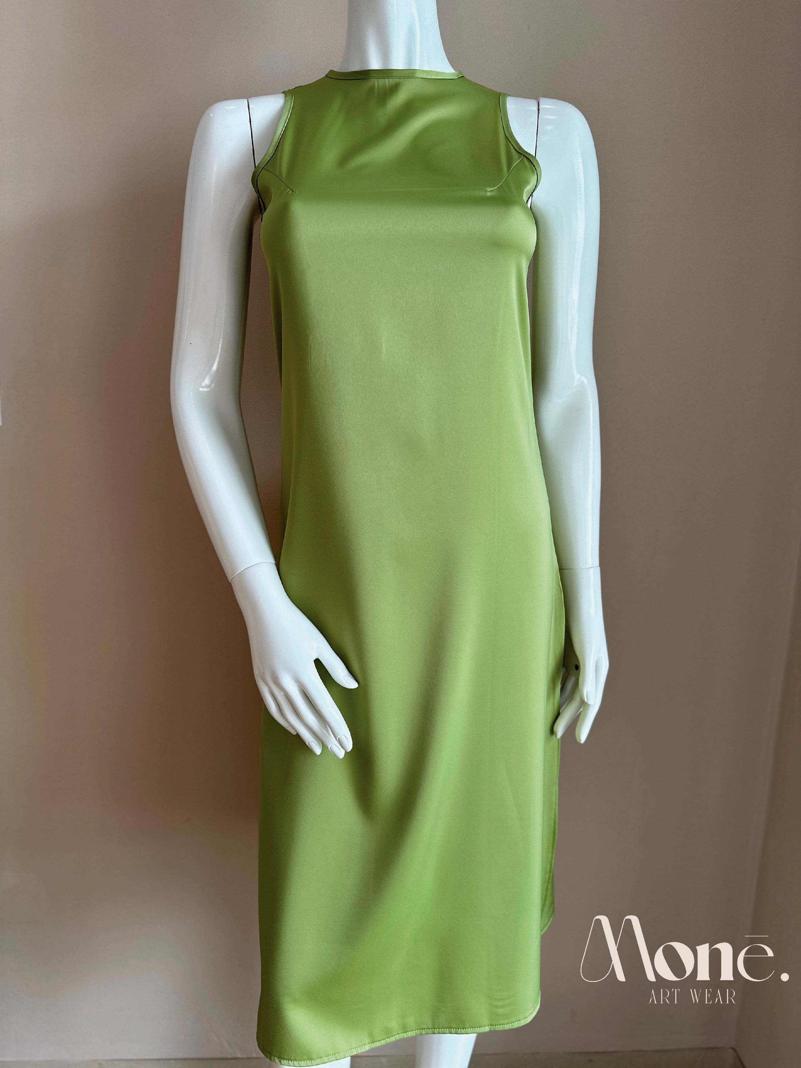 Vestido Satín Sin Manga Verde